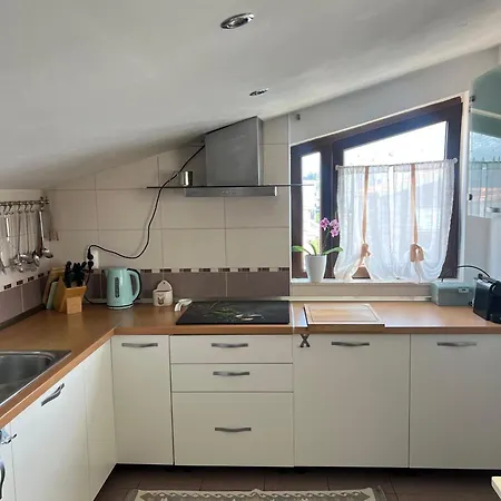 Svagi Rooftop شقة