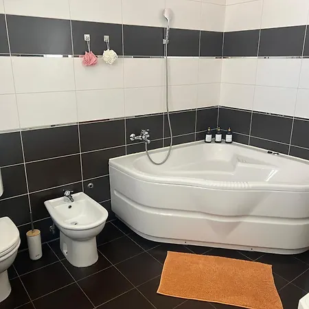 شقة Svagi Rooftop *